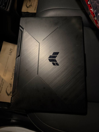noutbuk-asus-tuf-big-1