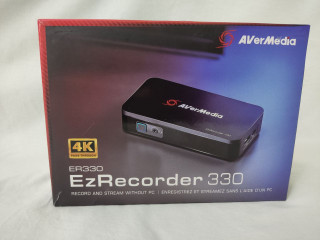 ustroistvo-videozaxvata-avermedia-ezrecorder-330