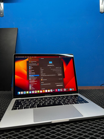 prodam-macbook-pro-13-2017-8256gb-big-0
