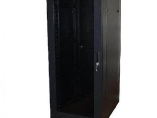 prodam-servernyi-skaf-na-38-iunitov-vysota-190