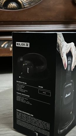 prodaiu-marshall-major-iv-black-big-2
