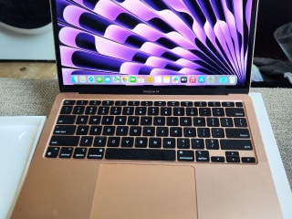 macbook-m1-8256-gold