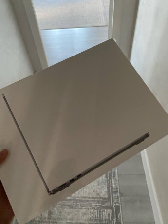 apple-macbook-air-136-m2-2022-8512-big-2