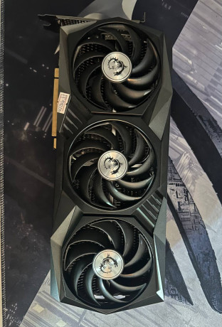 rtx-3090-24gb-msi-gaming-x-trio-big-0