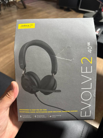 jabra-evolve2-40se-big-0