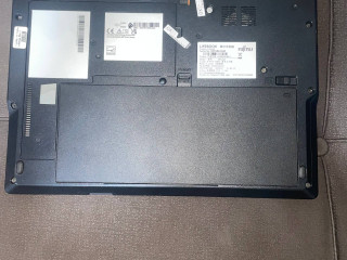 prodam-noutbuk-fujitsu-e5411