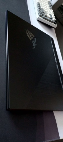 prodam-noutbuk-asus-rog-strix-g15-big-1