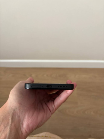 prodam-smartfon-nothing-phone-2a-big-2