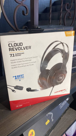 klavy-2-st-logitec-po-35-tys-big-2