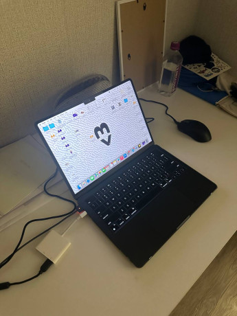 macbook-air-13-m3-8256gb-big-1
