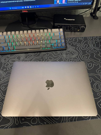 macbook-air-m1-big-1