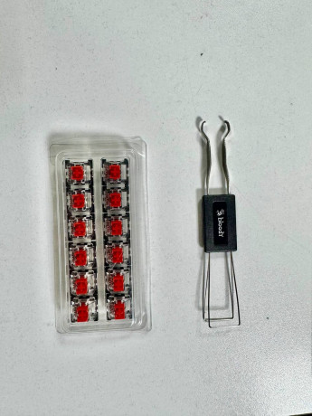 sostoianie-otlicnoe-polzovalsia-2-mesiaca-vse-klavisi-rabotaiut-big-3