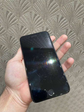 obmeniaiu-samsung-a51-128gb-i-iphone-7-plus-128gb-v-srednix-sostoianix-na-odin-moshhnyi-android-big-4