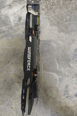 igrovaia-videokarta-gigabyte-nvidia-geforce-gtx-970-big-3