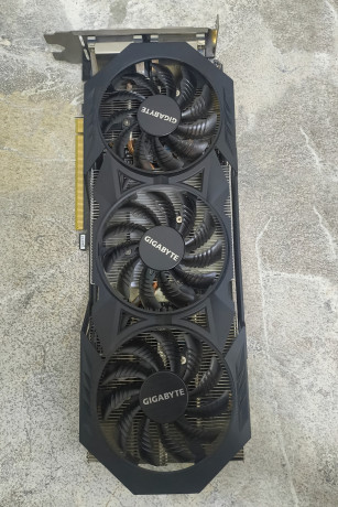 igrovaia-videokarta-gigabyte-nvidia-geforce-gtx-970-big-1