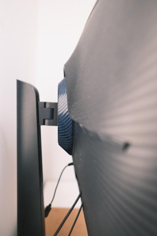 igrovoi-monitor-samsung-32odyssey-5-big-1