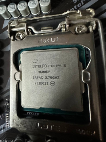 prodam-komplekt-plata-processor-ozu-oxlazdenie-big-0