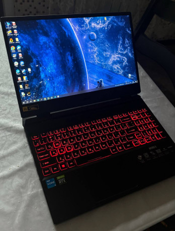 igrovoi-noutbuk-acer-nitro-5-big-1