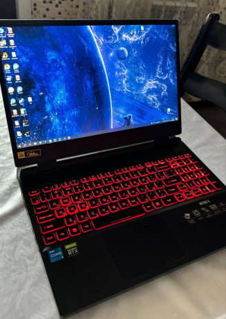 acer-nitro-5-moshhnyi-igrovoi-noutbuk-v-otlicnom-sostoianii-big-2