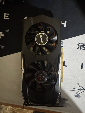 prodam-rx580-ne-rabocii-vkliucaetsia-izobrazeniia-net-big-0