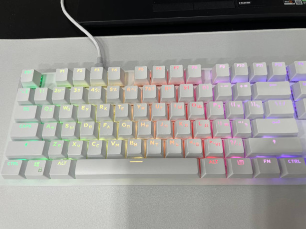 prodaiu-soversenno-novuiu-mexaniceskuiu-klaviaturu-nzxt-function-2-big-1