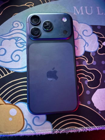 prodam-iphone-17-pro-256gb-big-0