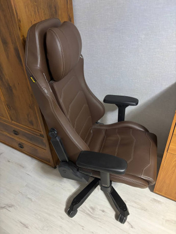 prodam-kreslo-dxracer-v-xorosem-sostoianii-big-2