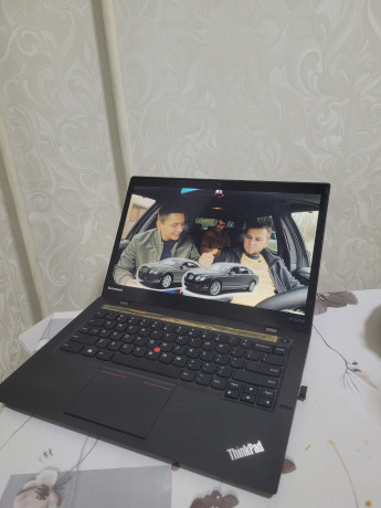lenovo-thinkpad-x1-carbon-gen2-big-0