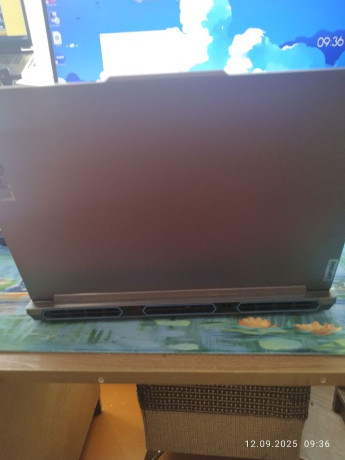 prodam-noutbuk-lenovo-legion-5-16irx9-big-2