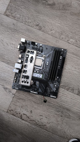 i5-9400f-big-0