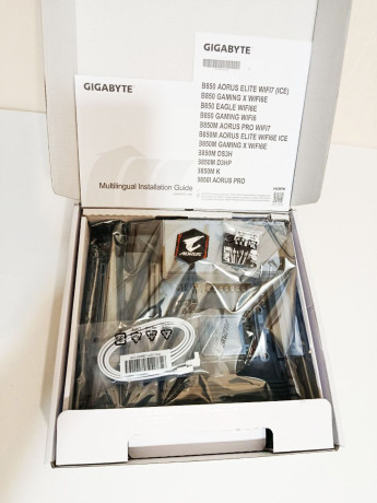 gigabyte-b850m-aorus-elite-wifi6e-ice-big-1