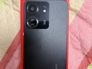 novyi-smartfon-13c-4128-gb