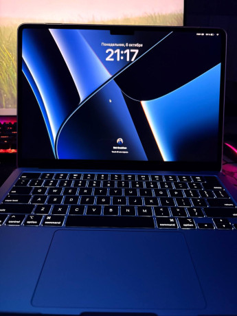 macbook-air-m4-136-sky-blue-big-1