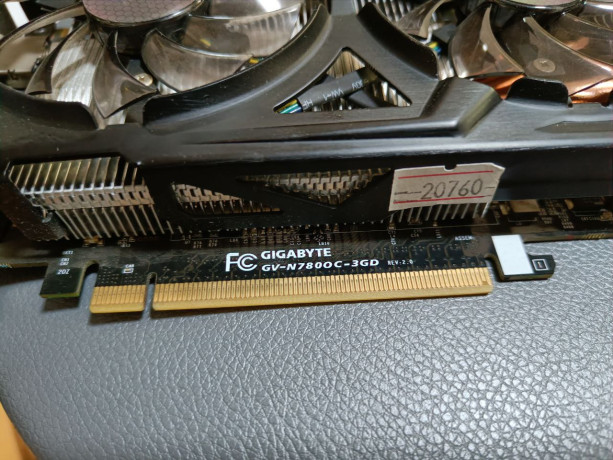 videokarta-nvidia-gtx-780-gigabyte-polnostiu-rabocaia25000-tglibo-predlagaite-cenu-big-2