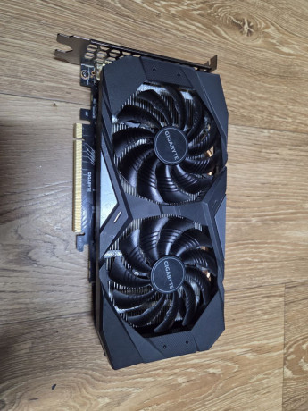 videokarta-gf-gtx1660-super-6gb-gddr6-192bit-gigabyte-big-0