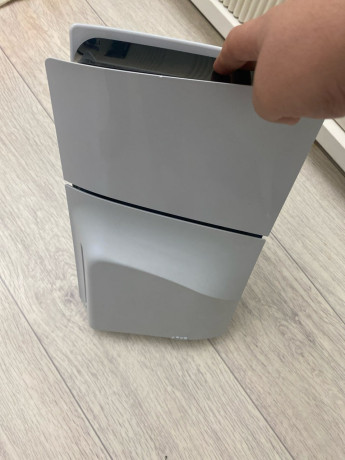 prodam-ps5-slim-1tb-otlicnyi-sostoianie-big-0