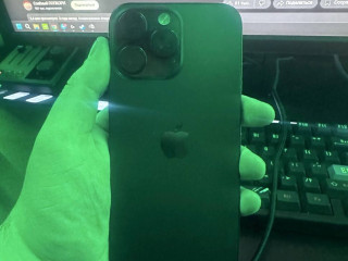 prodam-iphone-16-pro-max-na-256gb