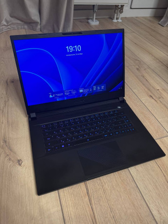 prodam-noutbuk-gigabyte-aorus-15-bsf-obmen-ne-interesuet-big-0