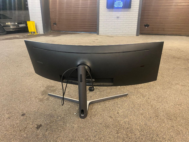 prodam-monitor-big-2