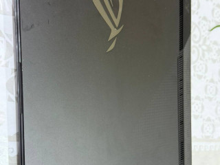 noutbuk-asus-rog-strix