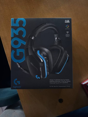 prodam-nausniki-logitech-g935-big-0