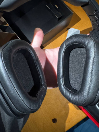prodam-nausniki-logitech-g935-big-2