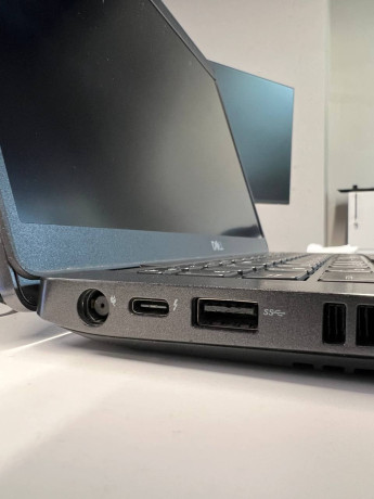 rabocii-ofisnyi-noutbuk-dell-latitude-5401-14-diuimovyi-big-2
