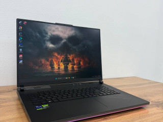 noutbuk-asus-rog-strix-scar-18-g834jy-90nr0cg1-m004n0