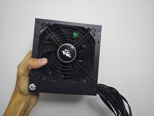 blok-pitaniia-deepcool-big-1