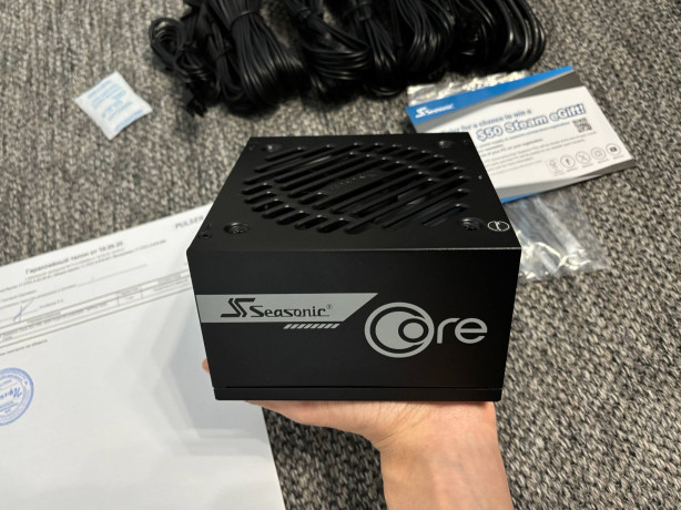 ocen-kacestvennyi-blok-pitaniia-seasonic-core-gx-750-atx-31-big-1
