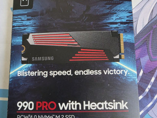 2tb-samsung-990-pro-ssd-s-radiatorom