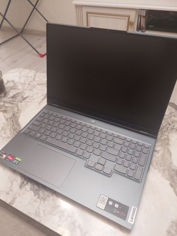 lenovo-legion-7-16achg6-big-2