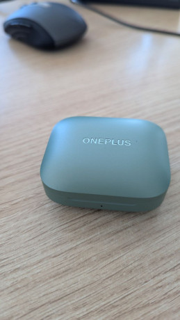 prodam-nausniki-oneplus-buds-3-zelenogo-cveta-rabocie-v-otlicnom-sostoianii-nikakix-kosiakov-v-isp-big-1