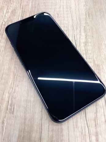 v-prodaze-iphone-16e-128gb-esimsim-big-0